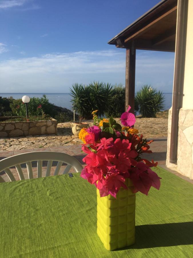Cala Rossa Hotel Castellammare del Golfo Bagian luar foto